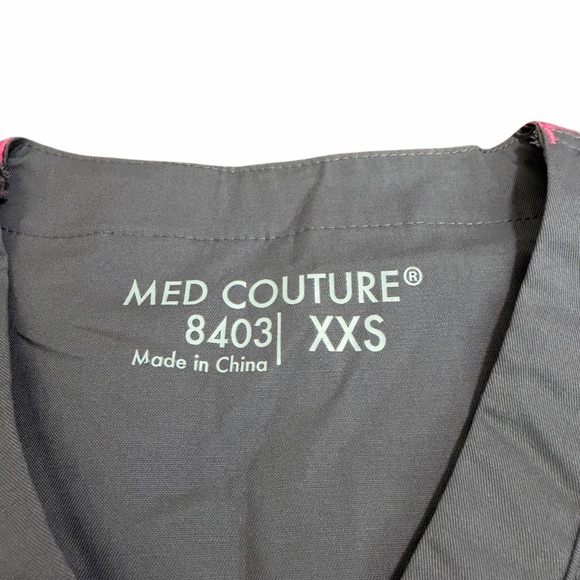 NWT Med Couture Scrub Set | Grey/Pink | 3 Pocket Top (XXS) & Scrub Pants (XSP) - Picture 3 of 12